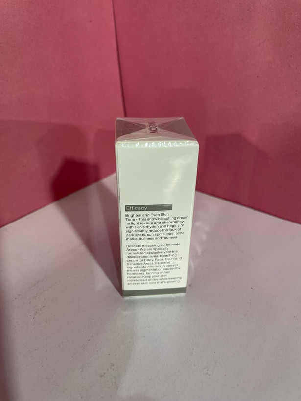 برف بدن(کرم روشن کننده بدن)