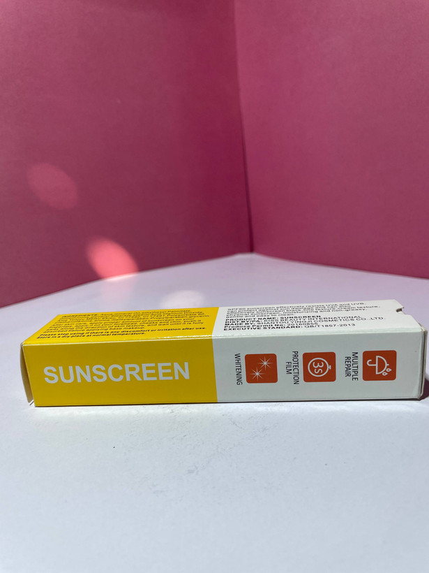 کرم ضدآفتاب پرتقالی SPF 60+ PA+++